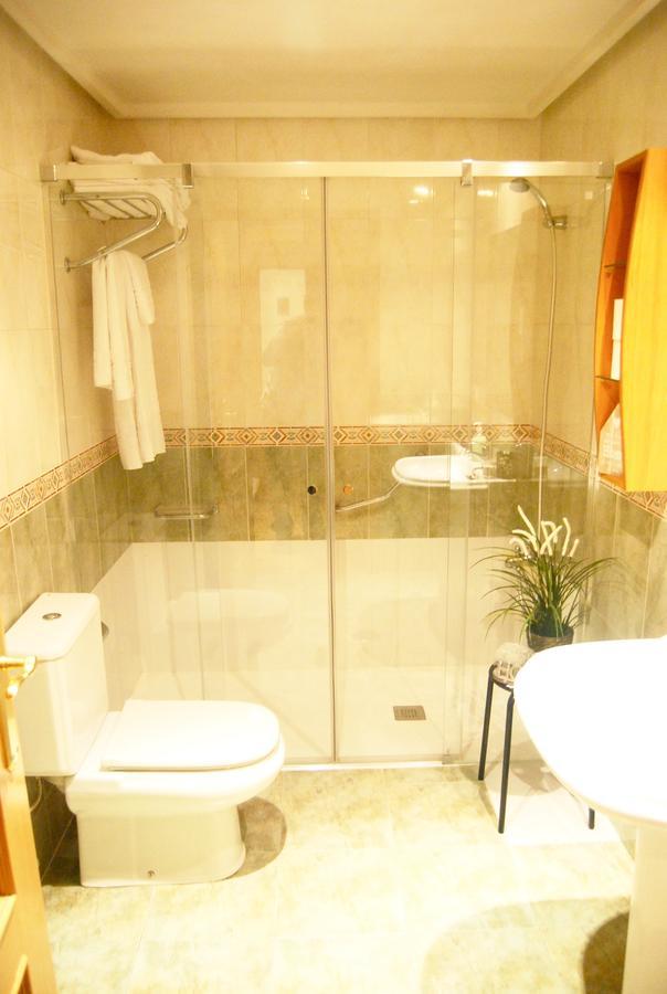 Apartamentos Turisticos Arch 레온 외부 사진